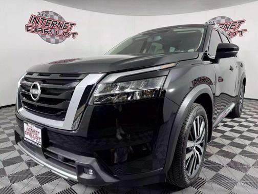 2022 Nissan Pathfinder Platinum 4WD