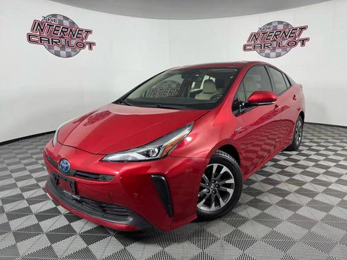 2019 Toyota Prius XLE