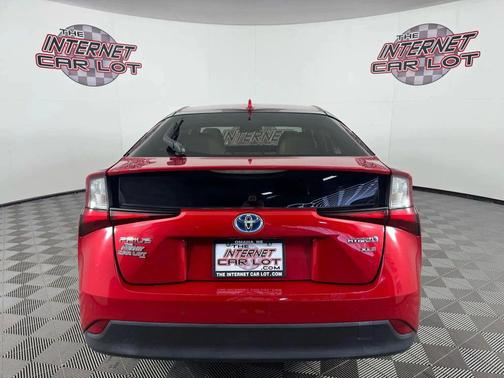 2019 Toyota Prius XLE