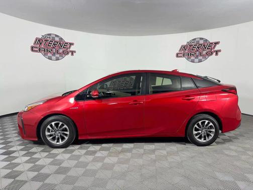 2019 Toyota Prius XLE