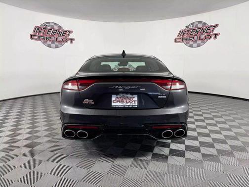 2022 Kia Stinger GT1