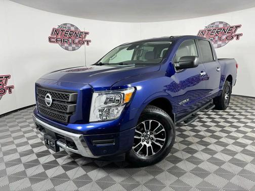 Deep Blue Pearl Metallic 2021 Nissan Titan SV