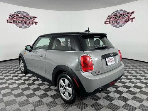2016 MINI Hardtop Cooper