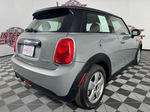 2016 MINI Hardtop Cooper