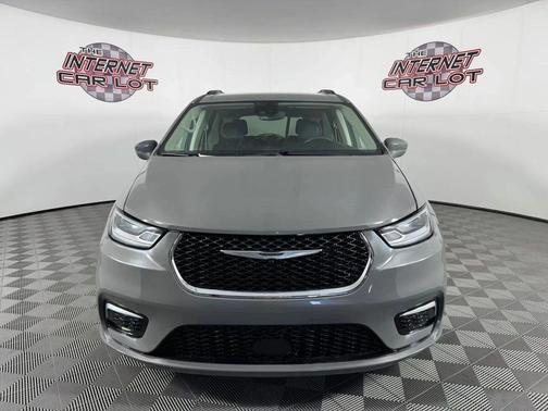 Ceramic Gray Clearcoat 2022 Chrysler Pacifica Touring L