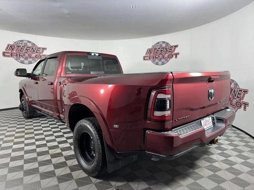 2021 RAM 3500 Limited Crew Cab 4x4 8' Box