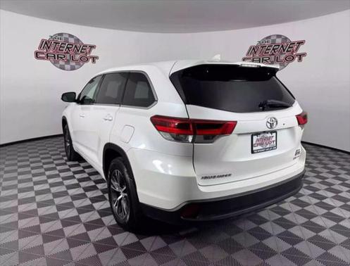 2018 Toyota Highlander LE