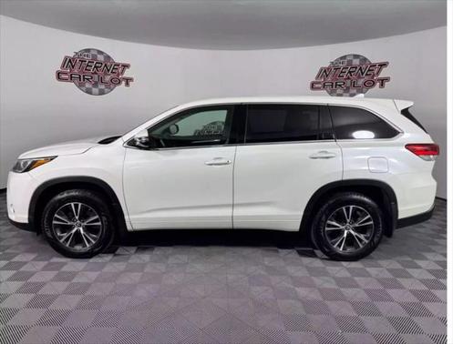 2018 Toyota Highlander LE