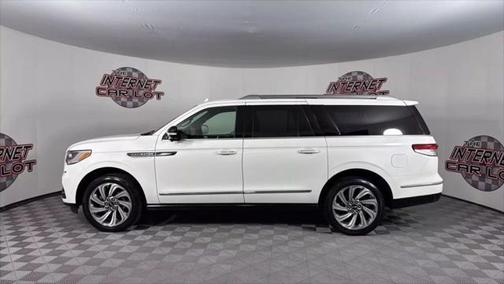 2023 Lincoln Navigator L Reserve