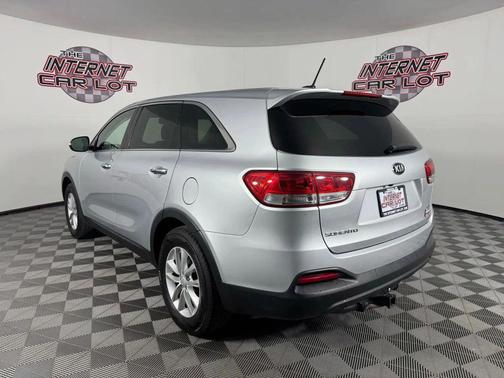 2018 Kia Sorento L