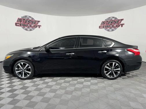 2016 Nissan Altima 2.5 SR