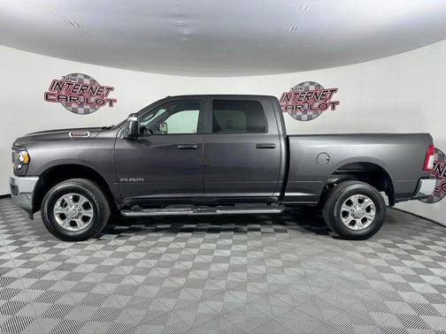 2023 RAM 2500 Big Horn Crew Cab 4x4 6'4' Box