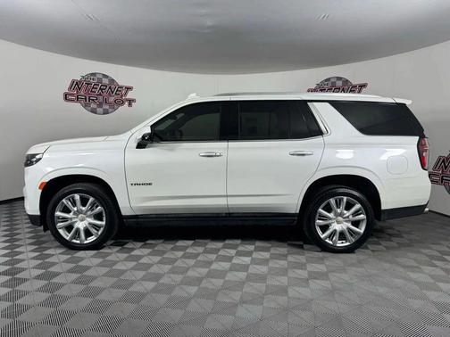 Iridescent Pearl Tricoat 2022 Chevrolet Tahoe 4WD High Country