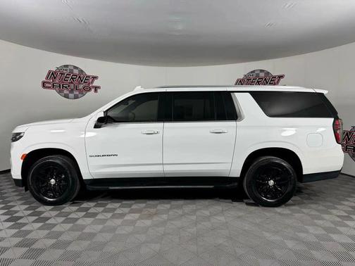 2023 Chevrolet Suburban LT