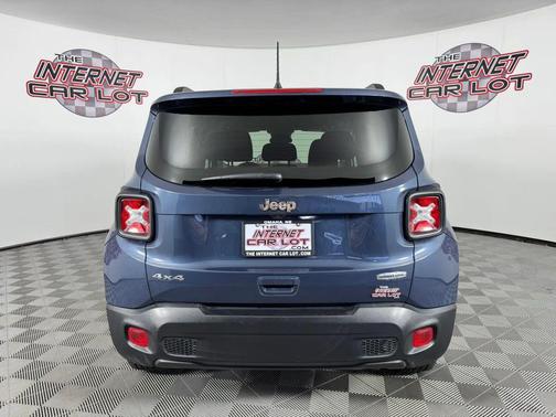 Slate Blue Pearlcoat 2020 Jeep Renegade Latitude