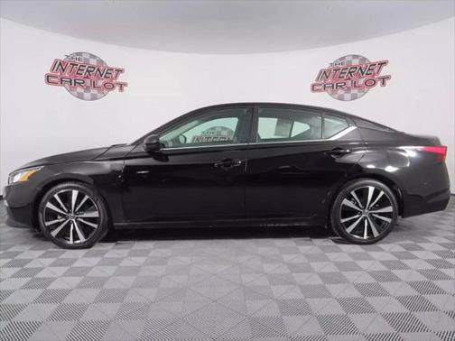 2021 Nissan Altima SR FWD