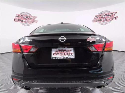 2021 Nissan Altima SR FWD