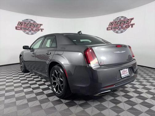 2017 Chrysler 300 S
