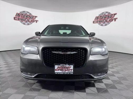 2017 Chrysler 300 S