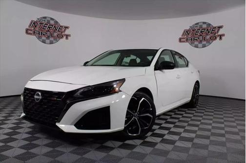 2024 Nissan Altima SR FWD