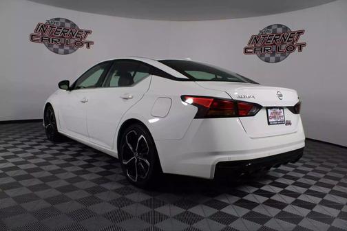 2024 Nissan Altima SR FWD