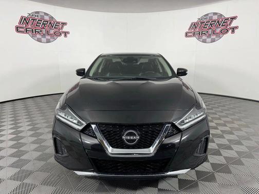 2023 Nissan Maxima SV