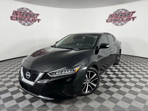 2023 Nissan Maxima SV