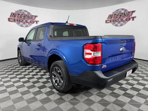 Atlas Blue Metallic 2024 Ford Maverick XLT