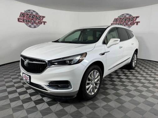 White 2020 Buick Enclave FWD Essence
