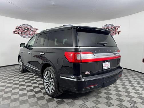 Infinite Black Metallic 2019 Lincoln Navigator Reserve