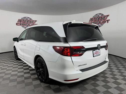 Platinum White Pearl 2023 Honda Odyssey Sport