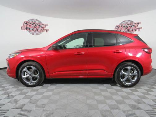 Rapid Red Metallic Tinted Clearcoat 2024 Ford Escape ST-Line
