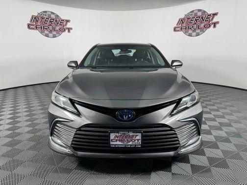 2021 Toyota Camry Hybrid LE