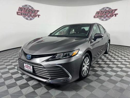 2021 Toyota Camry Hybrid LE