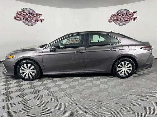 2021 Toyota Camry Hybrid LE