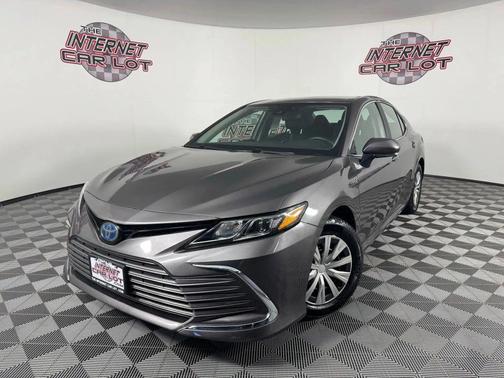 2021 Toyota Camry Hybrid LE