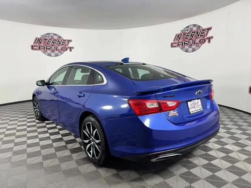 2023 Chevrolet Malibu FWD RS