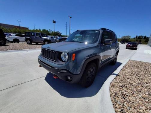 2017 Jeep Renegade Trailhawk