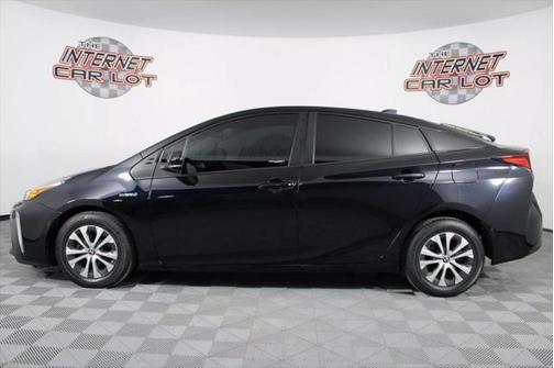 2022 Toyota Prius XLE