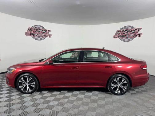 2022 Volkswagen Passat 2.0T SE