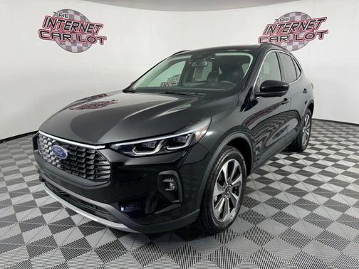 2025 Ford Escape Platinum