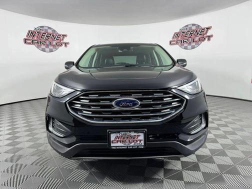 Agate Black Metallic 2023 Ford Edge Titanium
