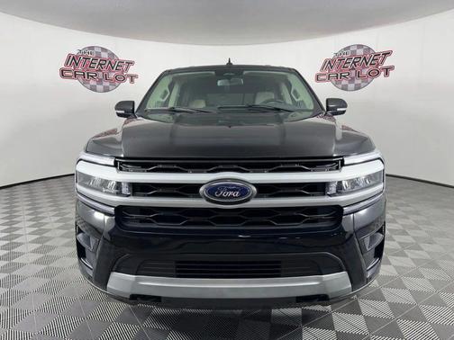 2023 Ford Expedition XLT