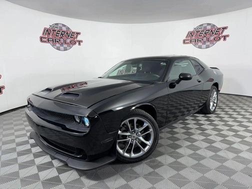 Pitch Black Clearcoat 2023 Dodge Challenger GT