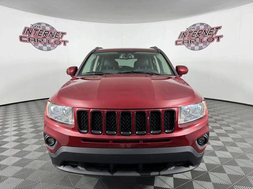 Deep Cherry Red Crystal Pearlcoat 2017 Jeep Compass Latitude