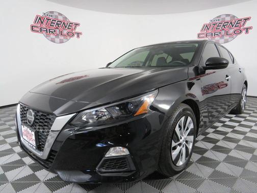 2022 Nissan Altima S FWD