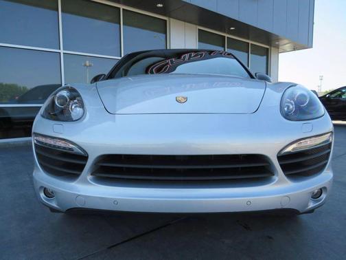 2012 Porsche Cayenne S