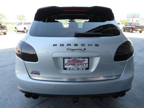 2012 Porsche Cayenne S