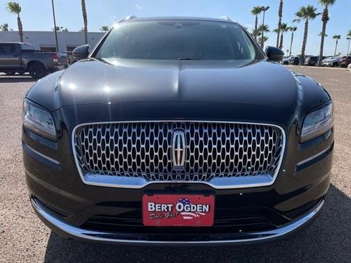 Photo 2 of 14 of 2021 Lincoln Nautilus Standard