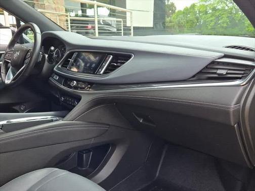 2022 Buick Enclave AWD Essence